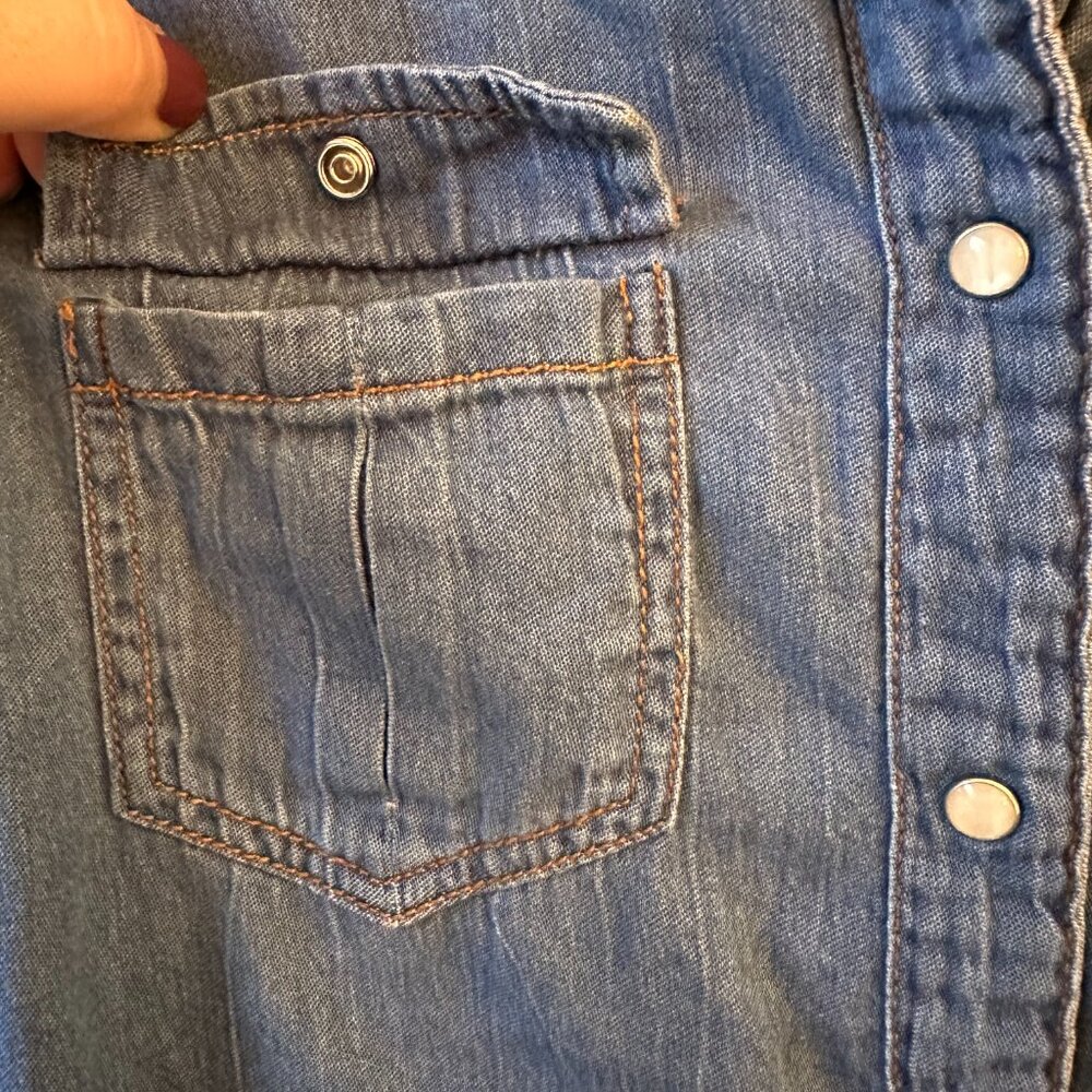 Pull & Bear Chambray / Denim-Like Button Down Shi… - image 5